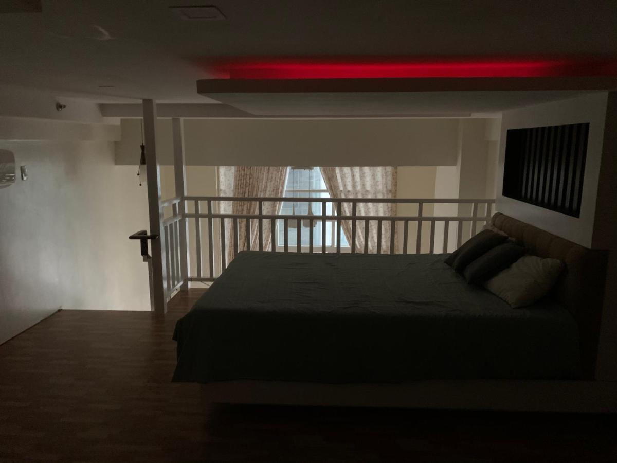 Club Ultima Cebu City Eksteriør billede